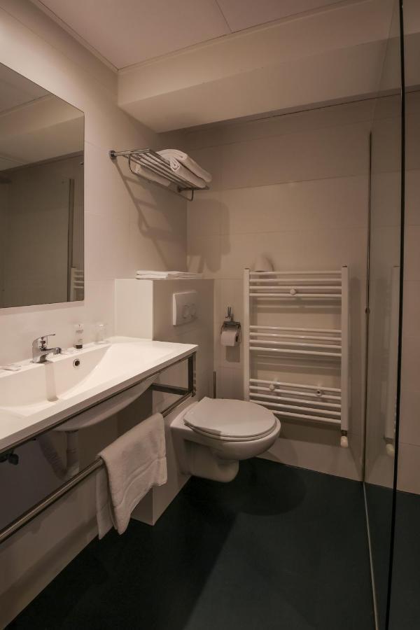 Hotel Sandeshoved Zeedijk Nieuwpoort Exteriör bild