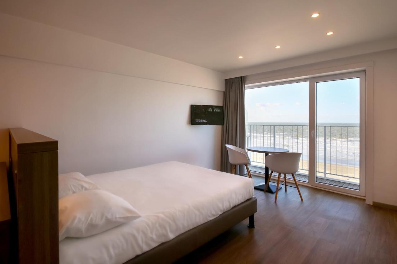 Hotel Sandeshoved Zeedijk Nieuwpoort Exteriör bild